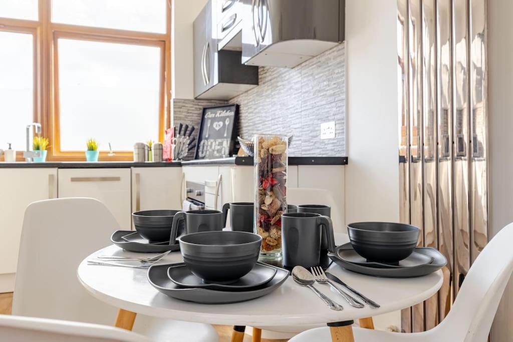 Luxury Near Canning Town- Free Parking Apartamento Londres