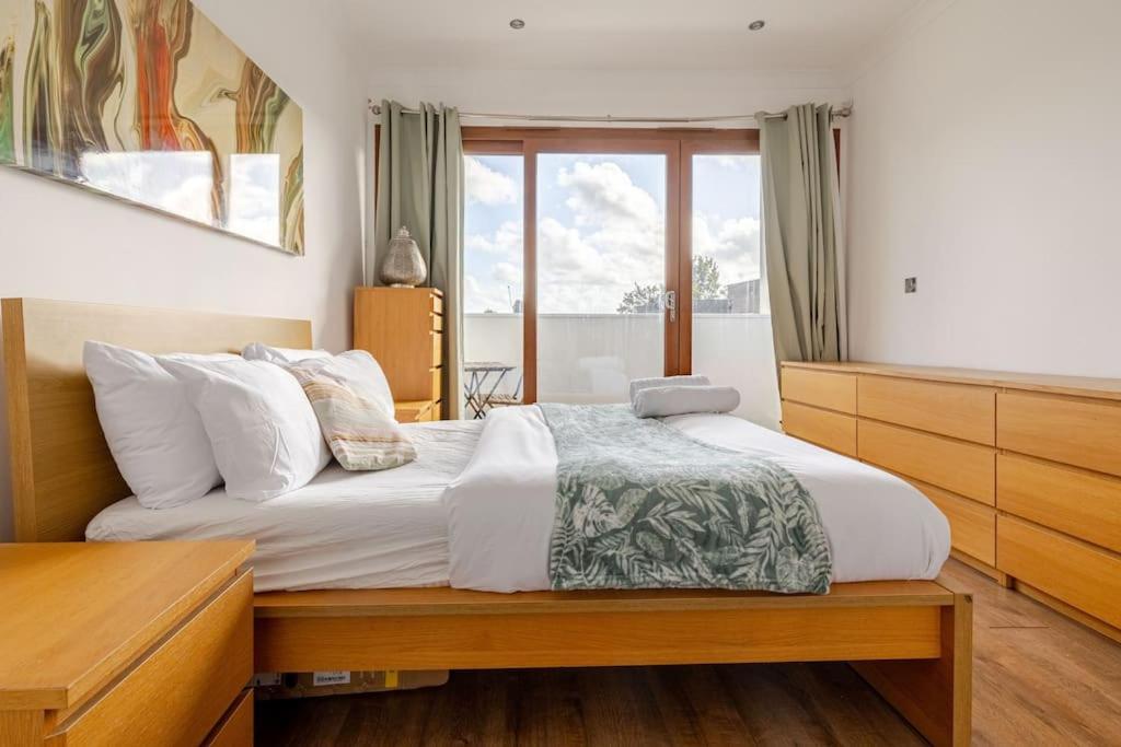 Luxury Near Canning Town- Free Parking Apartamento
