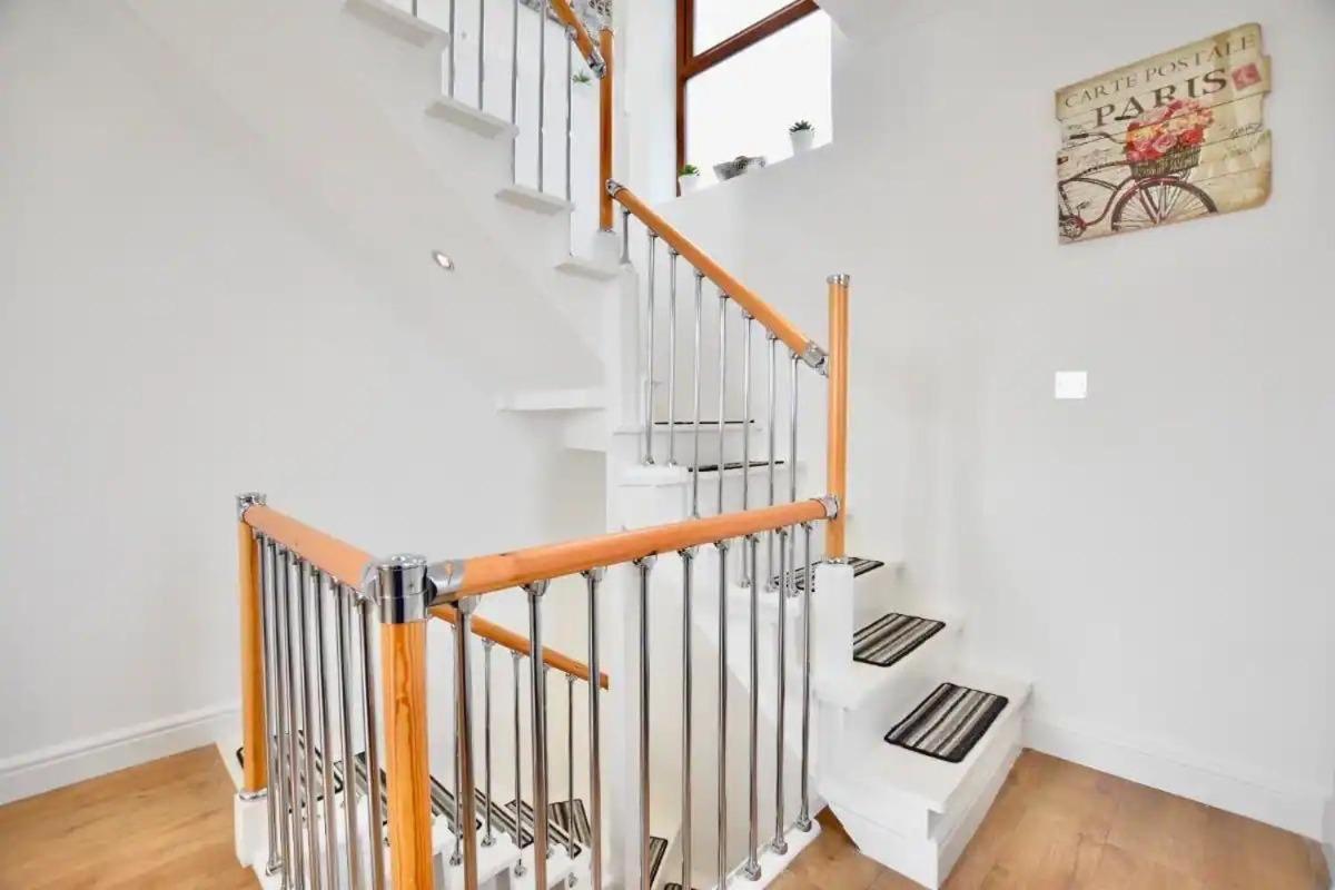 Luxury Near Canning Town- Free Parking Londres