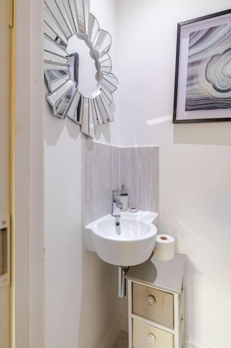 Luxury Near Canning Town- Free Parking Appartement